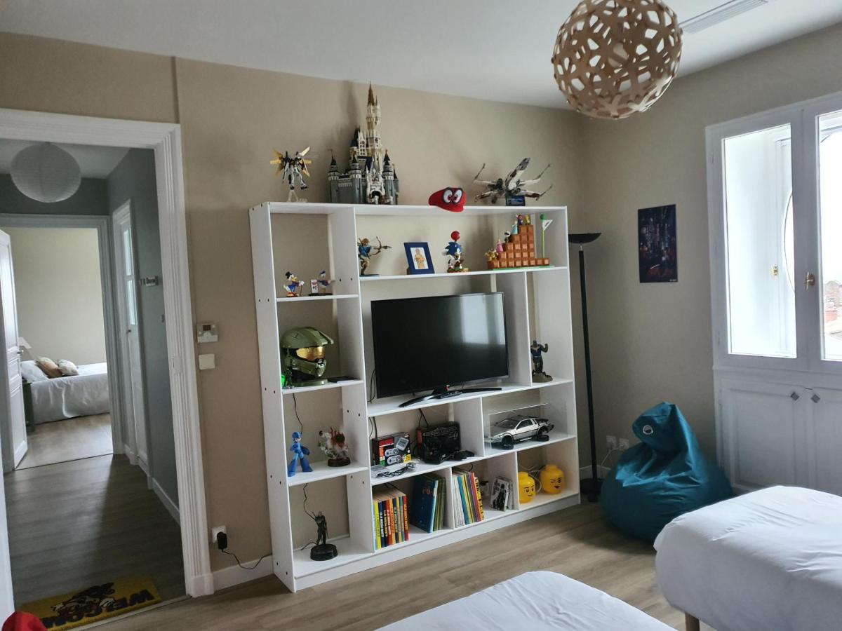 Les 5 Escales Bed & Breakfast Parthenay Exterior photo