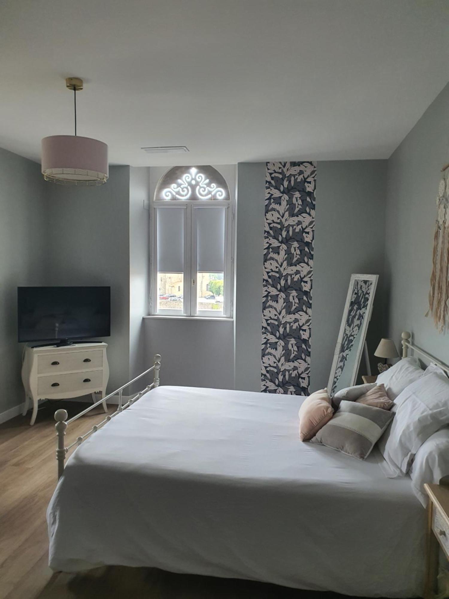 Les 5 Escales Bed & Breakfast Parthenay Exterior photo
